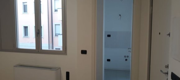 150m² Office in Saronno, Italy No. 364880 19