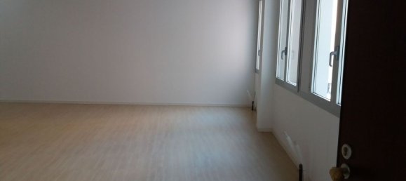 150m² Office in Saronno, Italy No. 364880 8