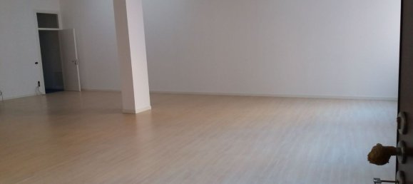 150m² Office in Saronno, Italy No. 364880 9