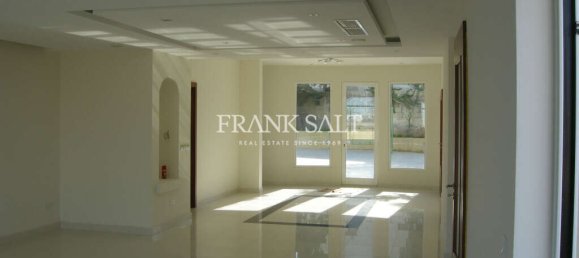 4 bedrooms Bungalow in Saint Paul's Bay, Malta No. 10692 3