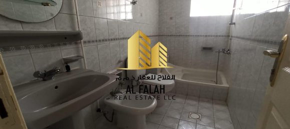 4 bedrooms Villa in Al Heerah, UAE No. 30005 17