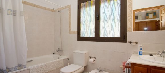 4 Schlafzimmer Haus in Coin, Spain, Nr. 137926 30
