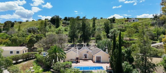4 Schlafzimmer Haus in Coin, Spain, Nr. 137926 15