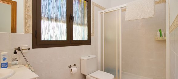 4 Schlafzimmer Haus in Coin, Spain, Nr. 137926 23