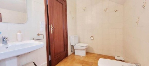 7 Schlafzimmer Haus in Bergondo, Spain, Nr. 55689 44