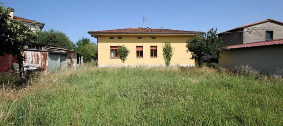 5 rooms Villa in Capannori, Italy No. 298972 6