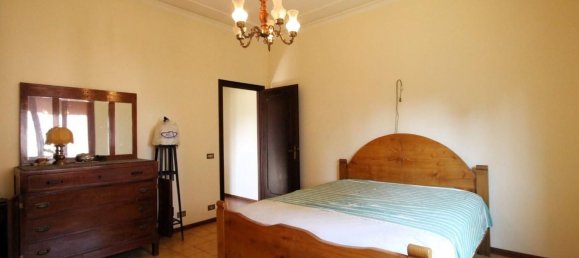 5 rooms Villa in Capannori, Italy No. 298972 18