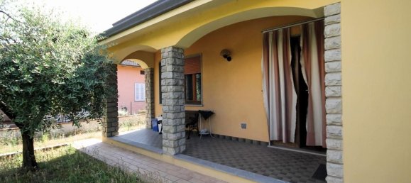 5 rooms Villa in Capannori, Italy No. 298972 5