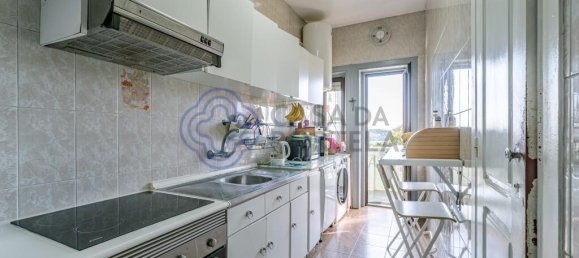 605m² Building in Porto, Portugal No. 51785 7