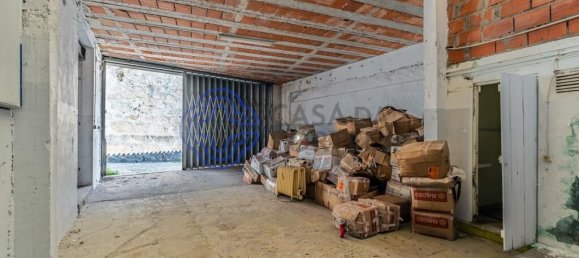 605m² Building in Porto, Portugal No. 51785 41