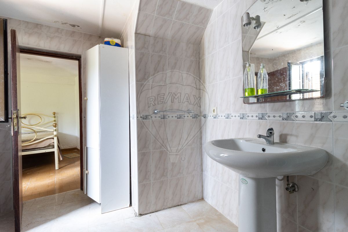 2 bedrooms House in Alvares, Portugal No. 161009