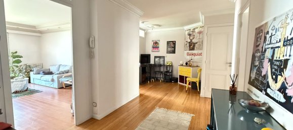 Apartamento de 3 dormitorios en Lyon, France No. 343511 5