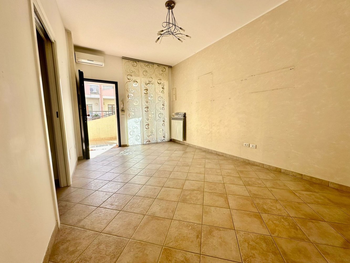 4غرفة منزل ذو طابقين في Lecce, Italy رقم 178203