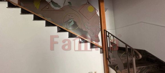 Дом с 5 спальнями в Сириньяно, Италия № 323651 4