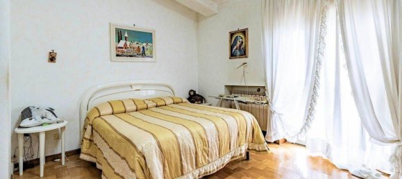 9 rooms Apartment in Rome, Italy No. 41415 5