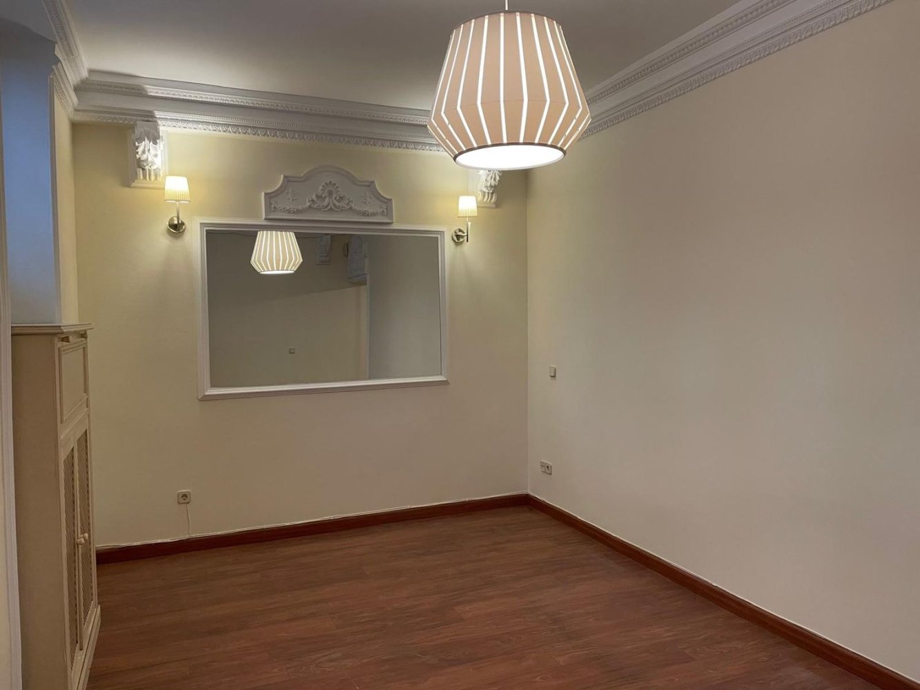 73m² Office in Madrid, Spain No. 204361