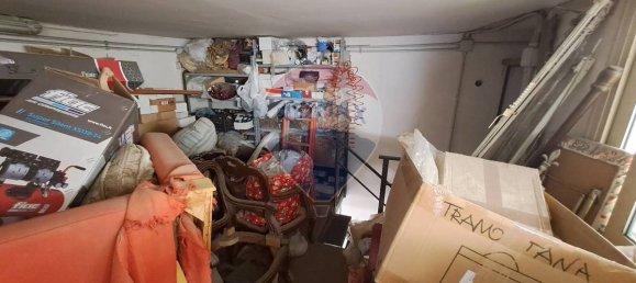 Propiedad comercial de 4 dormitorios en Catania, Italy No. 52930 34