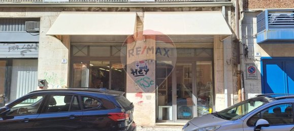 Propiedad comercial de 4 dormitorios en Catania, Italy No. 52930 4