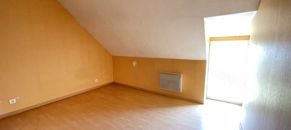 3 Schlafzimmer Haus in Saint-Eloy-de-Gy, France, Nr. 238759 3
