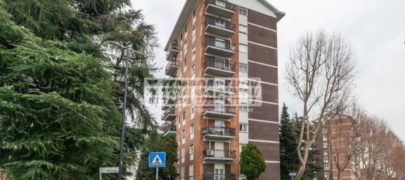 5-salle Appartement à Cormano, Italy No. 60963 2