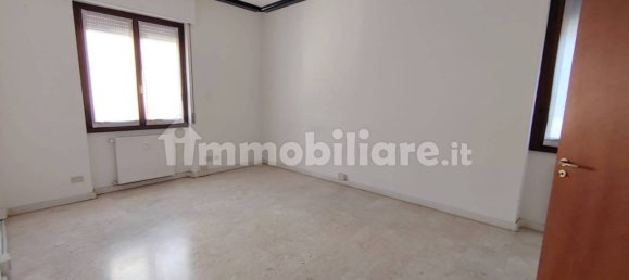 130m² Office in Varese, Italy No. 149904 7