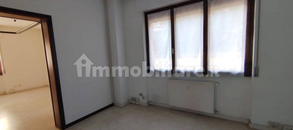 130m² Office in Varese, Italy No. 149904 9
