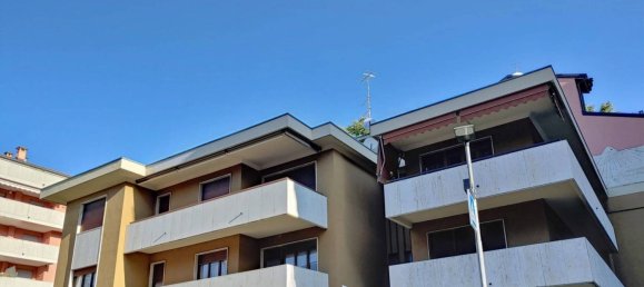 130m² Office in Varese, Italy No. 149904 2