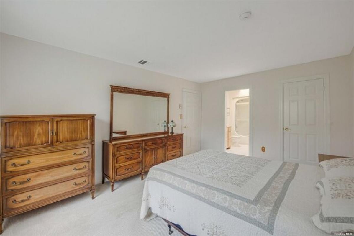 2 bedrooms House in Mount Sinai, USA No. 409133