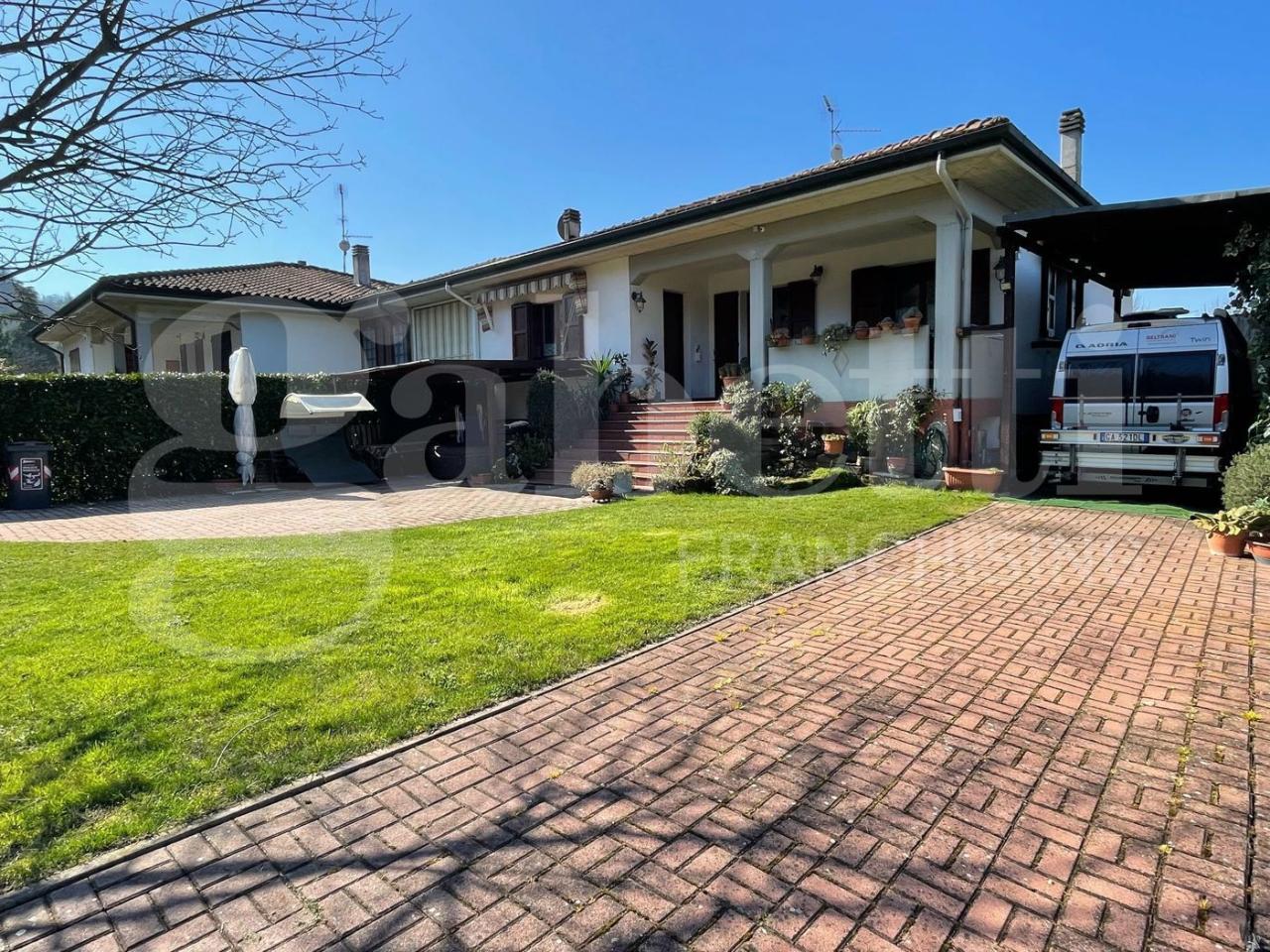 5 rooms Villa in Monte San Pietro, Italy No. 38604