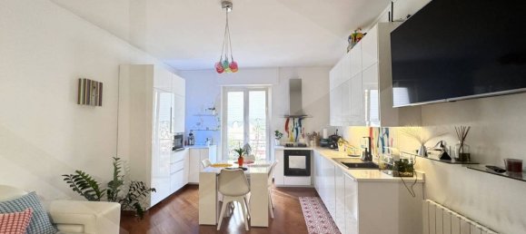 4 rooms House in Noicattaro, Italy No. 17525 10