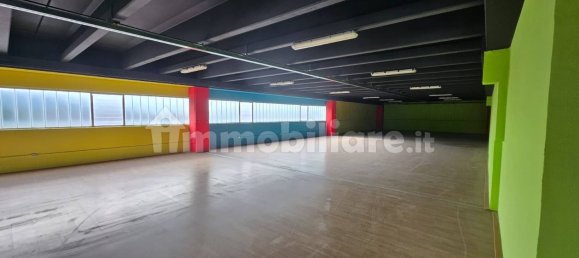 5 rooms Commercial property in Gorlago, Italy No. 351956 7