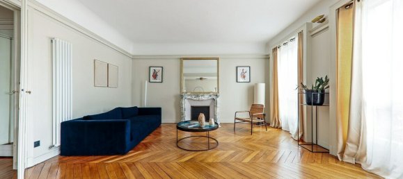3 bedrooms Apartment in Paris, France No. 178085 2