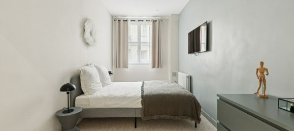 3 bedrooms Apartment in Paris, France No. 178085 14