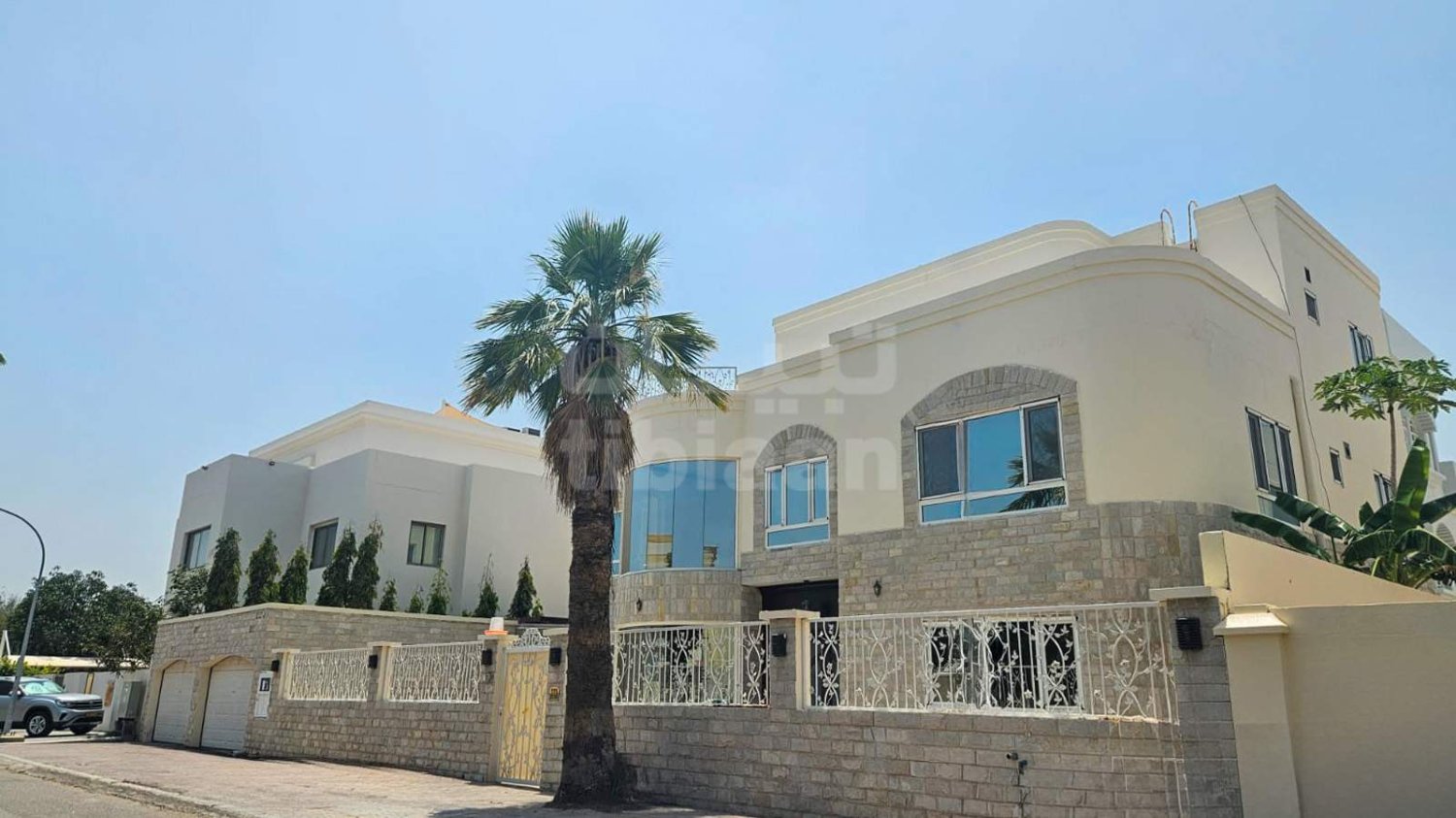 Вилла с 5 спальнями в Маскат, Оман № 469