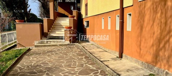 2 bedrooms Apartment in Casatenovo, Italy No. 327075 23