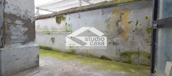 4 rooms House in Offanengo, Italy No. 210216 9