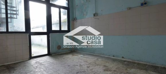 4 rooms House in Offanengo, Italy No. 210216 8