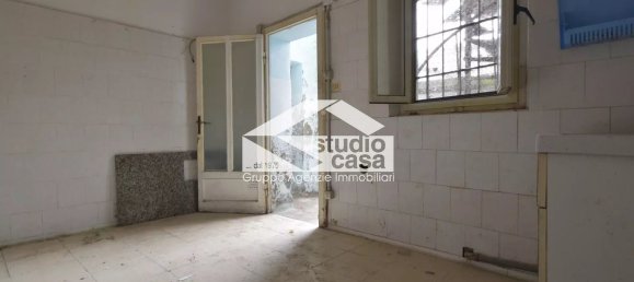 4 rooms House in Offanengo, Italy No. 210216 11