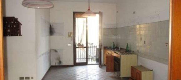 5غرفة شقة في Burago di Molgora, Italy رقم 5306 18