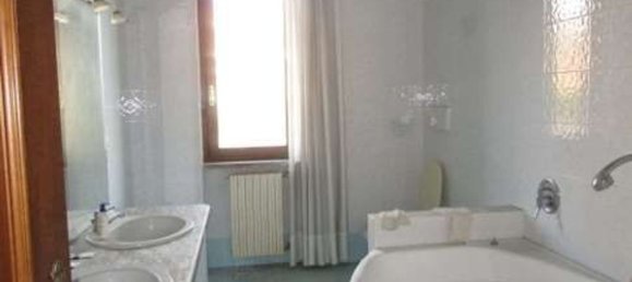 5غرفة شقة في Burago di Molgora, Italy رقم 5306 16