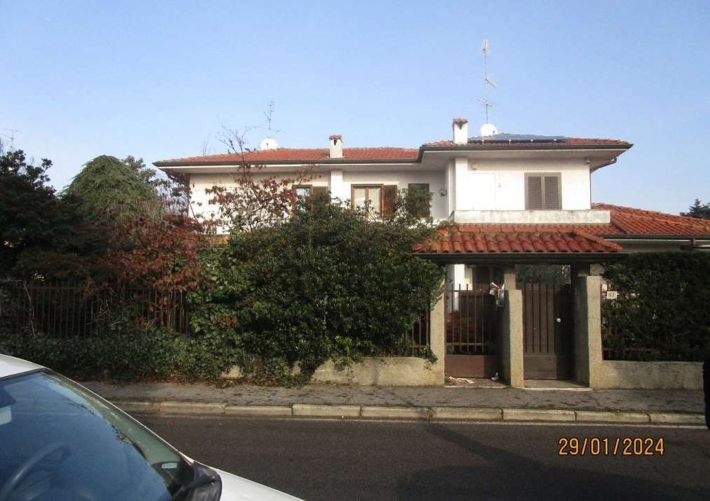 5غرفة شقة في Burago di Molgora, Italy رقم 5306