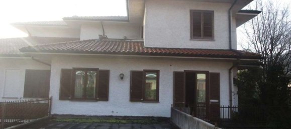 5غرفة شقة في Burago di Molgora, Italy رقم 5306 3