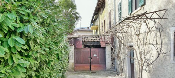 6 غرف نوم منزل في Erba, Italy رقم 361979 3