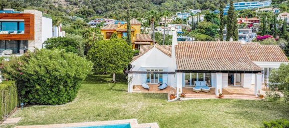 4 bedrooms Villa in Marbella, Spain No. 10059 8