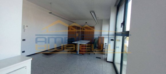 1-Zimmer Büro in Merate, Italy, Nr. 174796 6