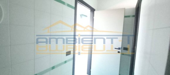 1-Zimmer Büro in Merate, Italy, Nr. 174796 7