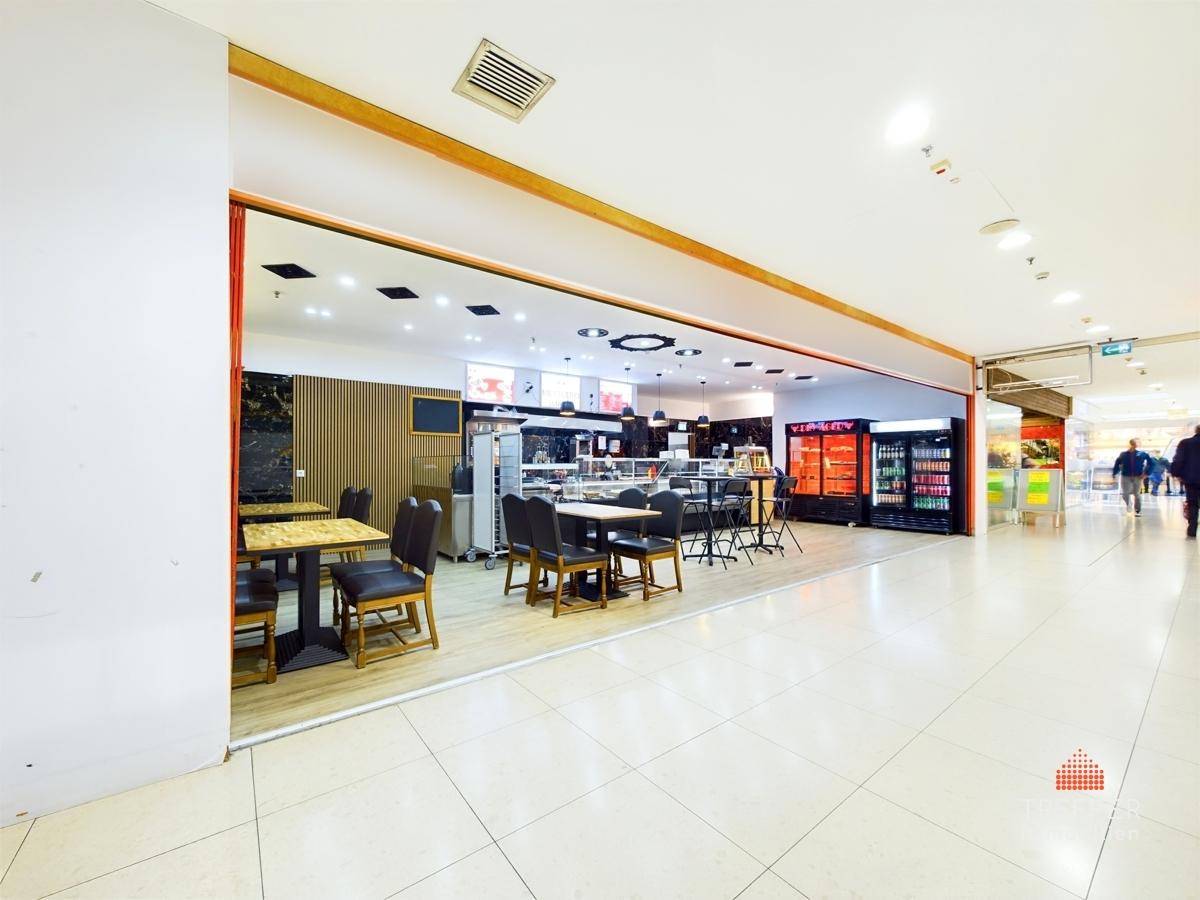 85m² Commercial property in Kufstein, Austria No. 232109