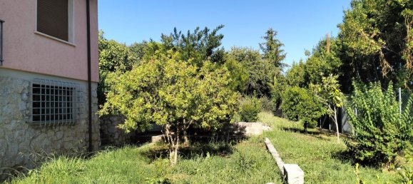 Casa de 8 habitaciónes en Massarosa, Italy No. 145603 4