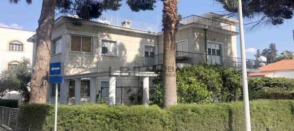 6 bedrooms Commercial property in Nicosia, Cyprus No. 13590 7