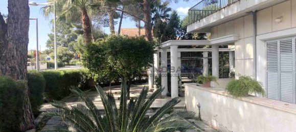 6 bedrooms Commercial property in Nicosia, Cyprus No. 13590 4